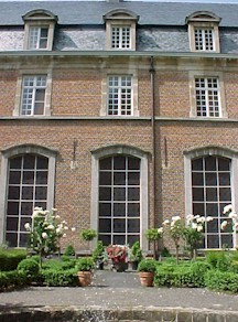 averbode07.jpg (32870 bytes)
