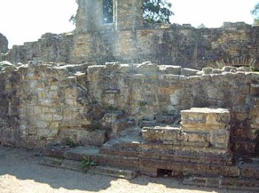 19.jpg (25583 bytes)