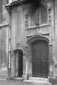 IMLaRochelle01.jpg (20375 bytes)