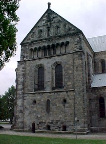 lund01.jpg (25586 bytes)