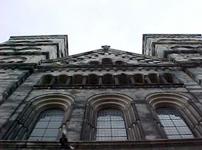 lund14.jpg (23186 bytes)