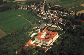 Aerial.jpg (24750 bytes)