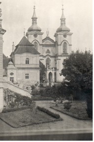 IMSiloeZeliv76.jpg (16937 bytes)